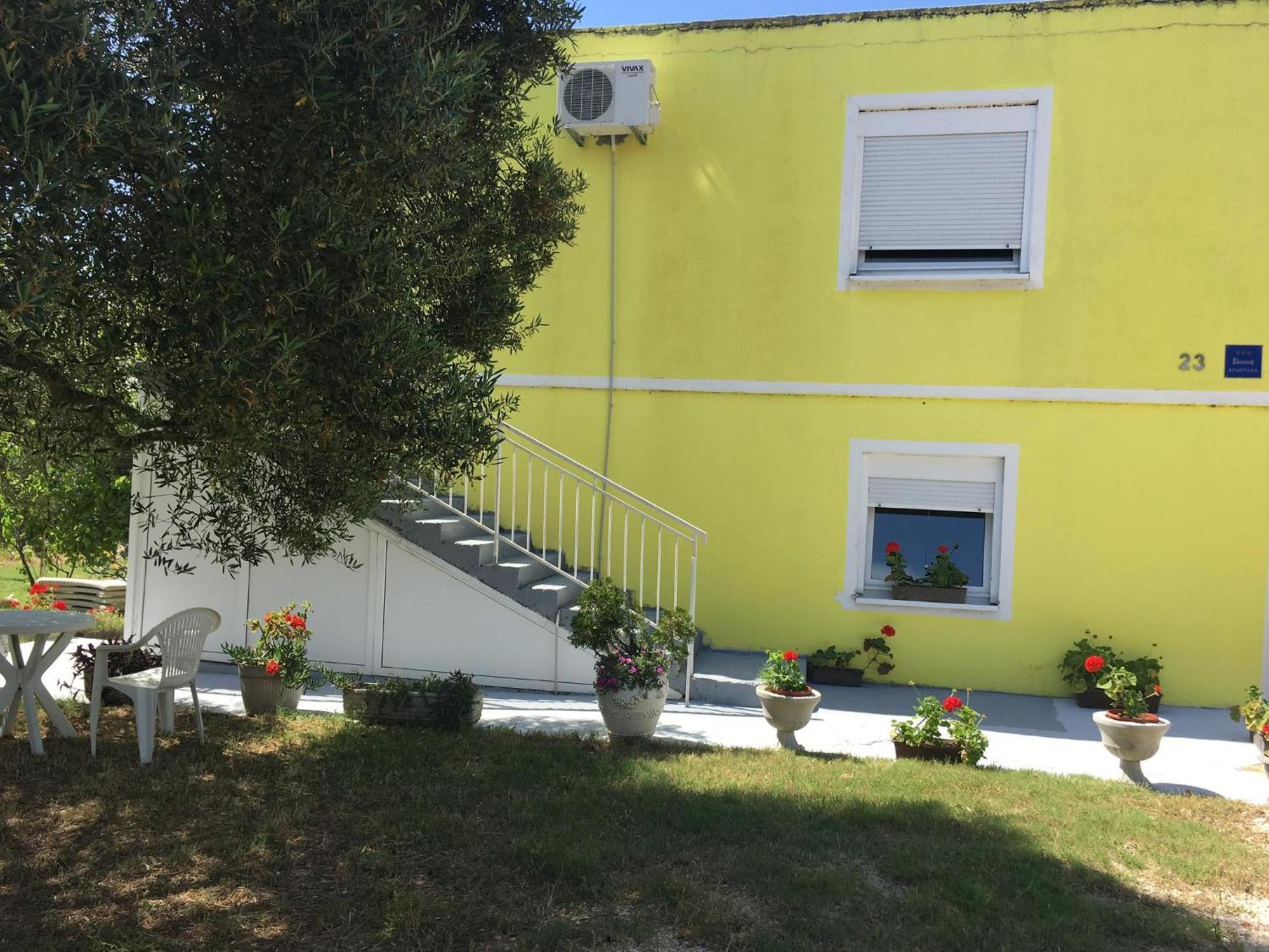 Apartments Monika Bibinje Luaran gambar